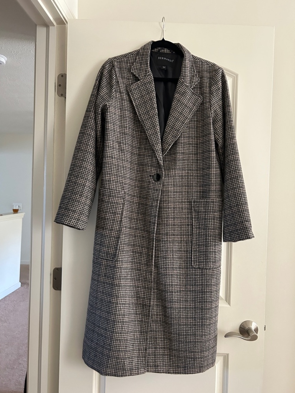 Bernardo Houndstooth Long Coat Size Small